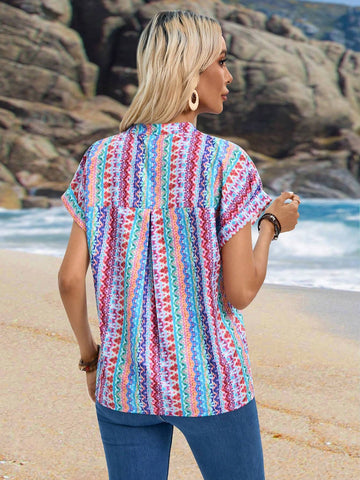 EMERY ROSE Women's Striped Graphic Short Sleeve Casual Shirt