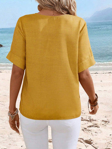 EMERY ROSE Women's Sunflower Printed Short Sleeve Holiday Shirt