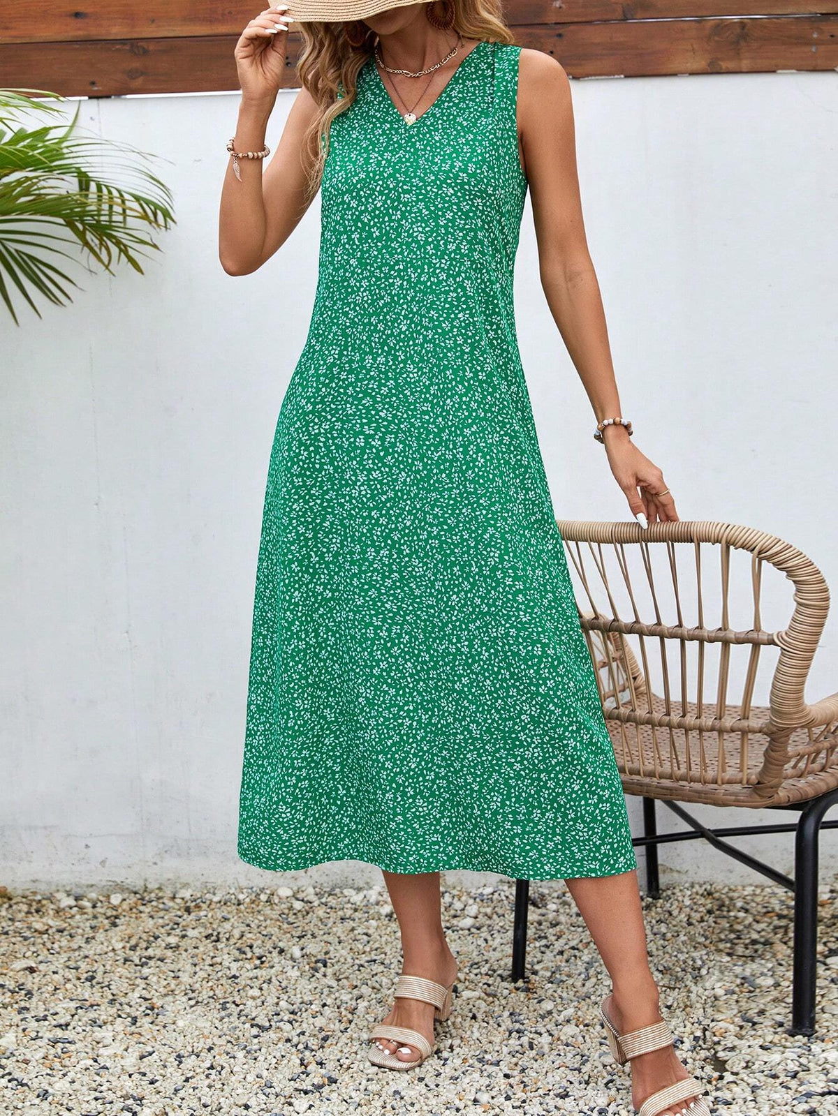 Women's V-Neck Printed Sleeveless Dress For Summer