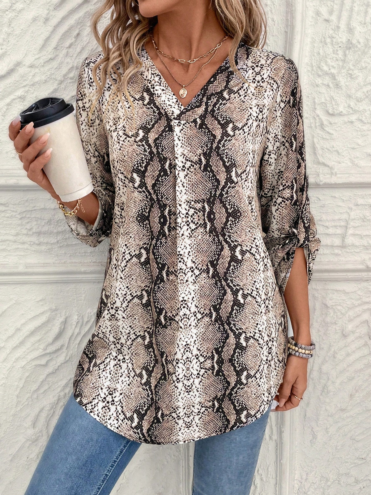 EMERY ROSE Women's V-Neck Roll-Up Sleeve Snake Skin Print Fashionable Blouse, Autumn