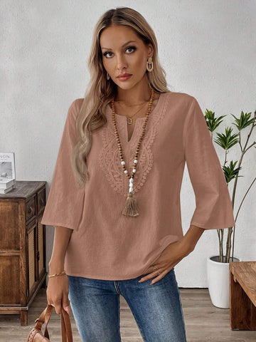 EMERY ROSE Women's Vacation Style Solid Color Notched Collar Contrast Lace 3/4 Sleeve Blouse