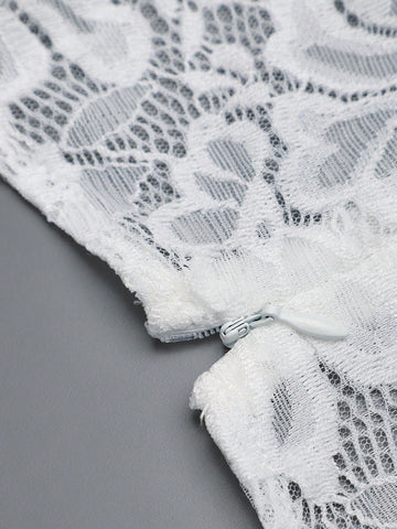 EVER-PRETTY Contrast Lace V-neck Floor Length Wedding Dress Without Veil