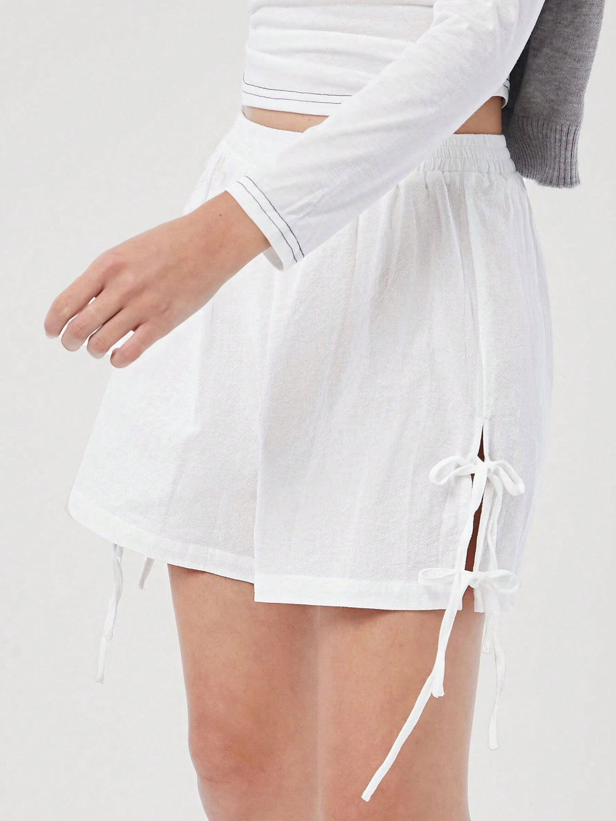 Easelle Women's Casual Sweet Bowknot Side Tie White Linen Loose Shorts