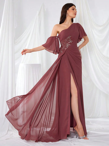 Elegant And Chic Oblique Shoulder Beaded Waist Pleated Dress With Flowing Hemline