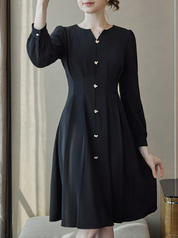 Elegant And Trendy Notch Neckline Dress With A Simple Style