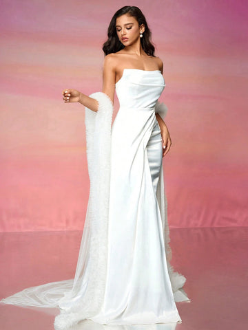 Elegant Luxurious White Open Shoulder Sleeveless Gown, Satin Finish Thigh-High Slit, Extra Long Charming Mesh Fur Shawl, Suitable For Weddings, Bachelorette Parties, Holiday Galas, Bridal Gowns, Casual Wedding Dresses