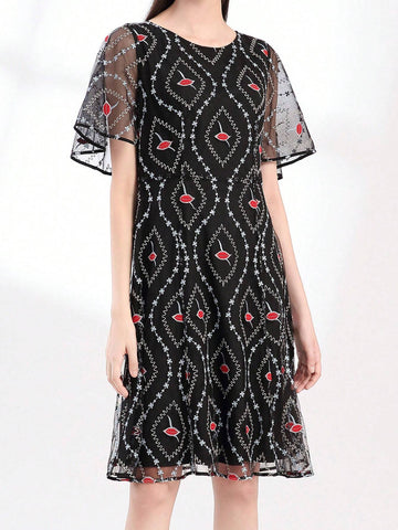 Elegant Mesh Embroidered High Waist Slimming Midi Dress With Versatile Style