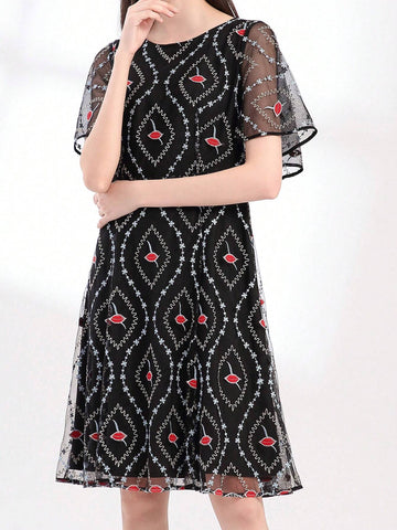 Elegant Mesh Embroidered High Waist Slimming Midi Dress With Versatile Style