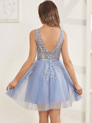 Elegant Pearl Prom Dresses Sexy Evening Short V Neck Beading Appliques Graduation Party Gowns