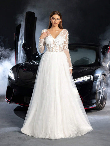 Elegant Plunging Neck Floral Applique Sheer Lace Wedding Dress