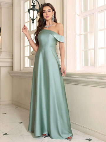 Elegant Solid Color Strapless Oblique Shoulder Maxi Evening Dress