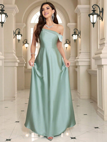 Elegant Solid Color Strapless Oblique Shoulder Maxi Evening Dress