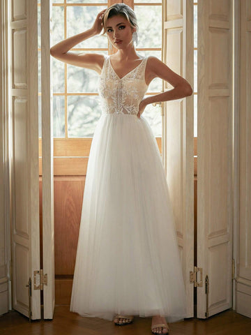 Elegant V-Neck Beaded Tulle Sweep 2024 Wedding Dress
