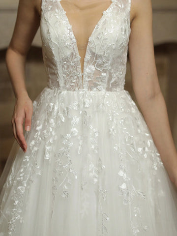 Elegant V-Neck Beaded Tulle Sweep 2024 Wedding Dress