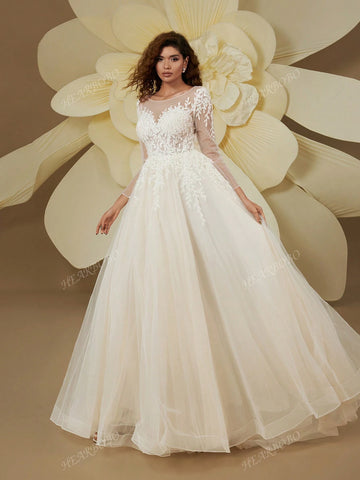 Elegant White Lace Long Sleeve Wedding Banquet Dress