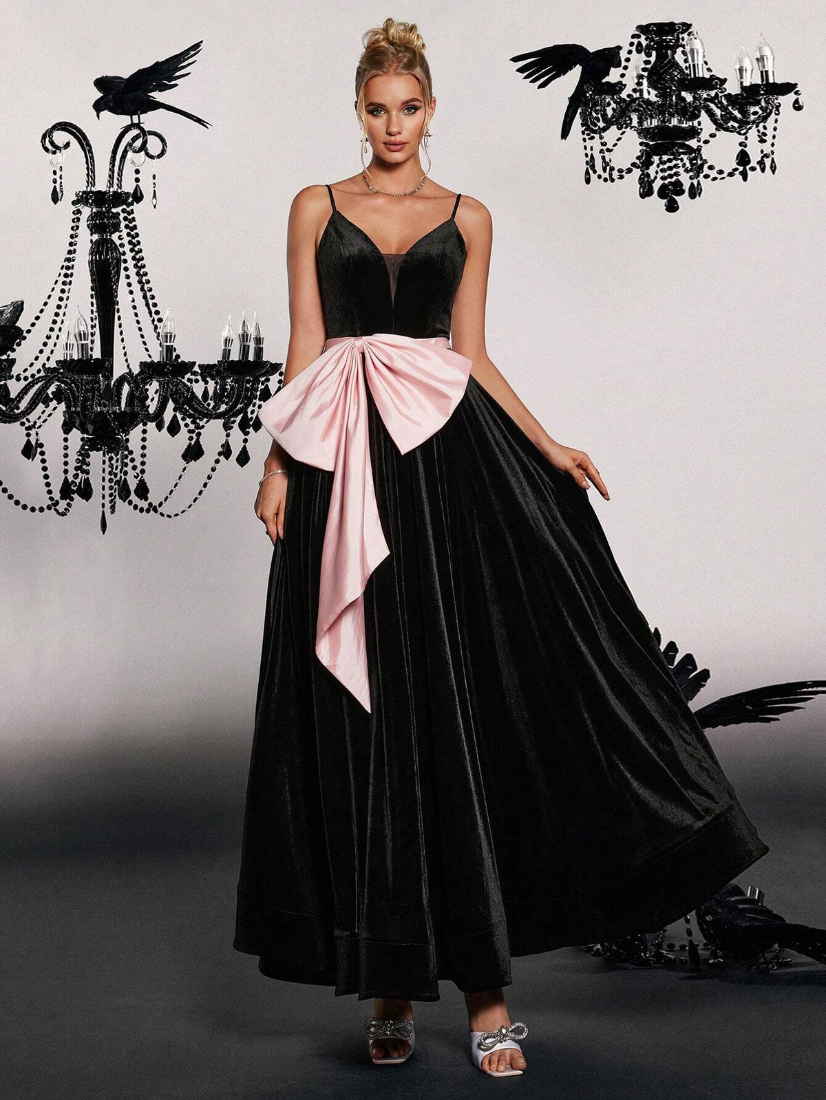 Elegant & Dignified High-End Design Spaghetti Strap Slimming Evening Dress