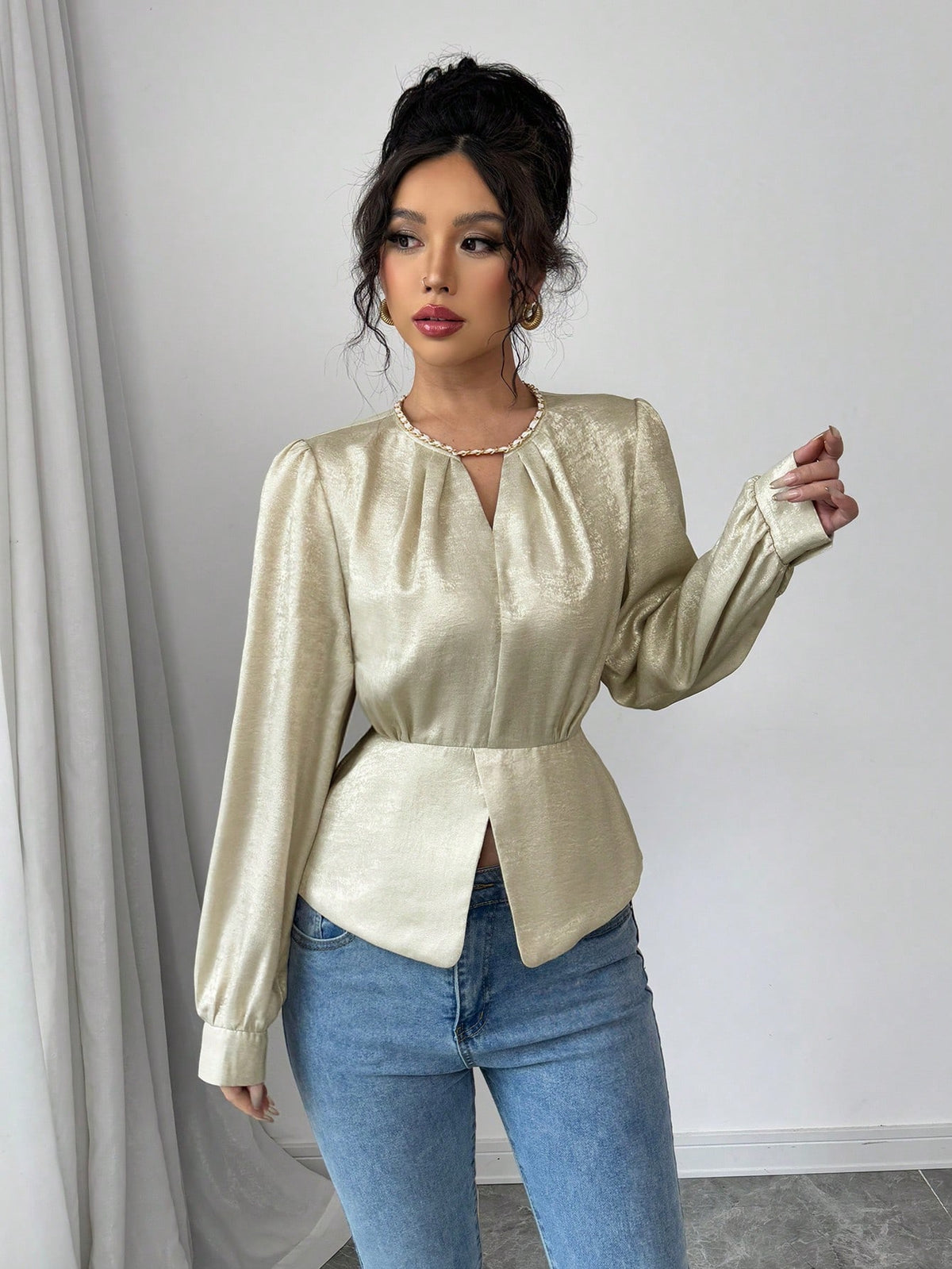 Elenzga Luxurious Elegant Foil Chain Embellished Shirt