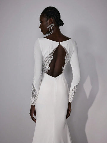 Elitara Elegant And Gorgeous Luxury Beige Stretch Knit Contrast Color Lace Embroidery Applique Long Sleeve Backless Fishtail Length Suitable For Wedding, Party, Festival, Prom, Bridal Wedding Dress