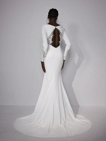 Elitara Elegant And Gorgeous Luxury Beige Stretch Knit Contrast Color Lace Embroidery Applique Long Sleeve Backless Fishtail Length Suitable For Wedding, Party, Festival, Prom, Bridal Wedding Dress