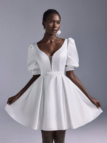 Elitara Elegant Luxurious V-Neck Sexy Backless Flared Dress, Suitable For Weddings, Parties, Honeymoons, Balls, Bridal Showers
