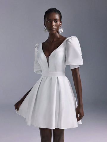 Elitara Elegant Luxurious V-Neck Sexy Backless Flared Dress, Suitable For Weddings, Parties, Honeymoons, Balls, Bridal Showers