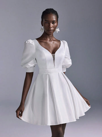 Elitara Elegant Luxurious V-Neck Sexy Backless Flared Dress, Suitable For Weddings, Parties, Honeymoons, Balls, Bridal Showers