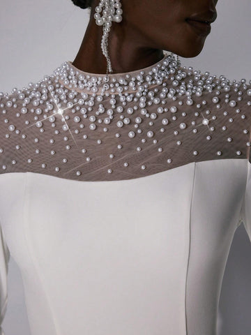 Elitara Elegant White Collar Mesh See-Through Luxury Gradient Embellished Maxi Wedding Dress With Long Train, Minimalist Design