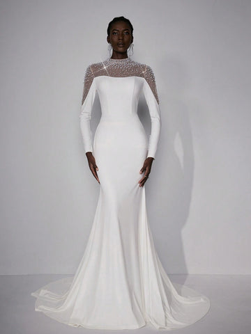 Elitara Elegant White Collar Mesh See-Through Luxury Gradient Embellished Maxi Wedding Dress With Long Train, Minimalist Design