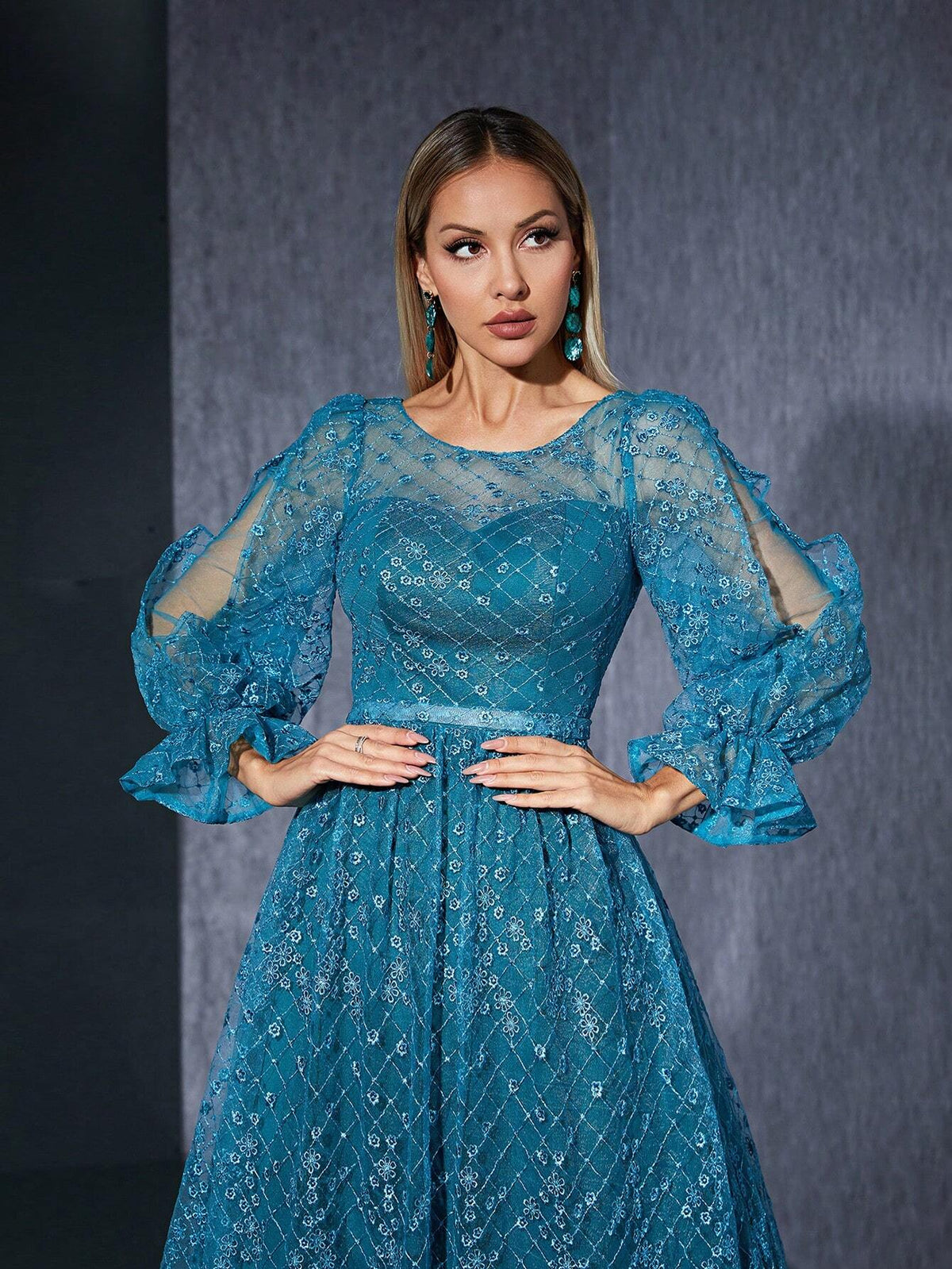 Embroidered Lace See-Through Round Neck Long Sleeve High-End Evening Dress With Split Hem