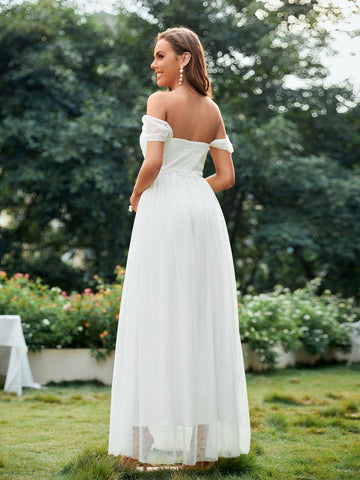 Embroidery Off The Shoulder Wedding Dress