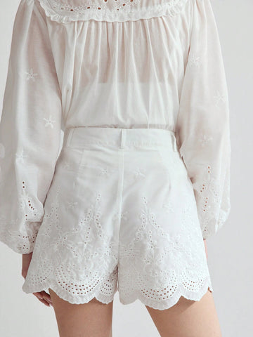 Enchnt Solid Scallop Trim Shorts