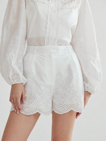 Enchnt Solid Scallop Trim Shorts