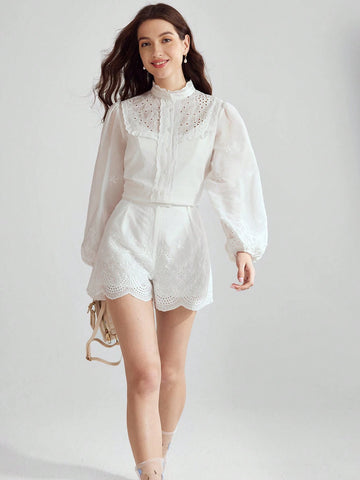 Enchnt Solid Scallop Trim Shorts