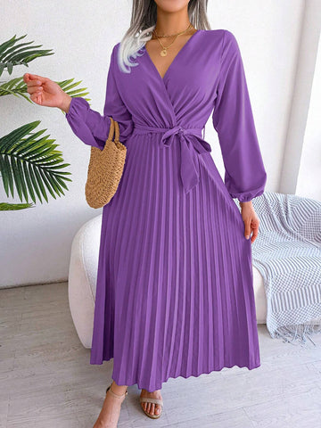 European And American Style Cross V-Neck Pleated Swing Dress For Spring And Summer