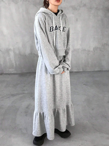 FRIFUL 2pcs/Set Women's Letter Print Minimalist Hoodie Top And Mini Skirt Set