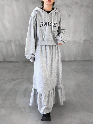 FRIFUL 2pcs/Set Women's Letter Print Minimalist Hoodie Top And Mini Skirt Set
