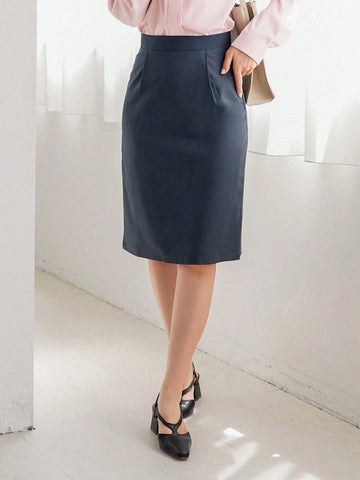 FRIFUL Elegant Women's Solid Color Pleated Skirt, Suitable For Commuting