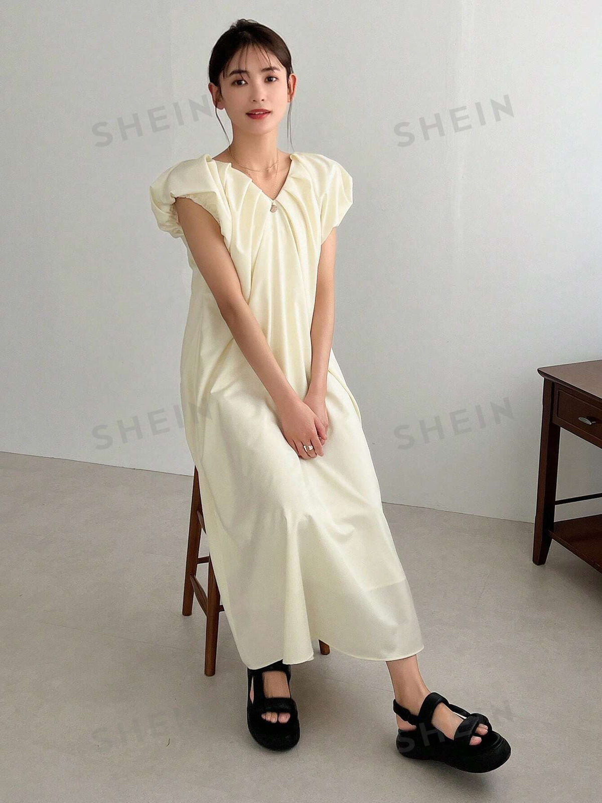 FRIFUL Solid Color V-Neck Loose Puff Sleeve Dress