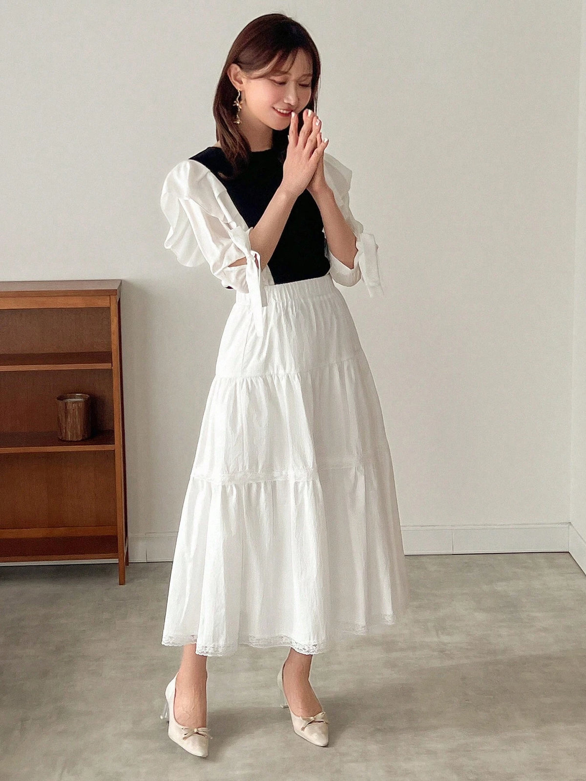 FRIFUL White Lace Splice Elastic Waist A-Line Skirt