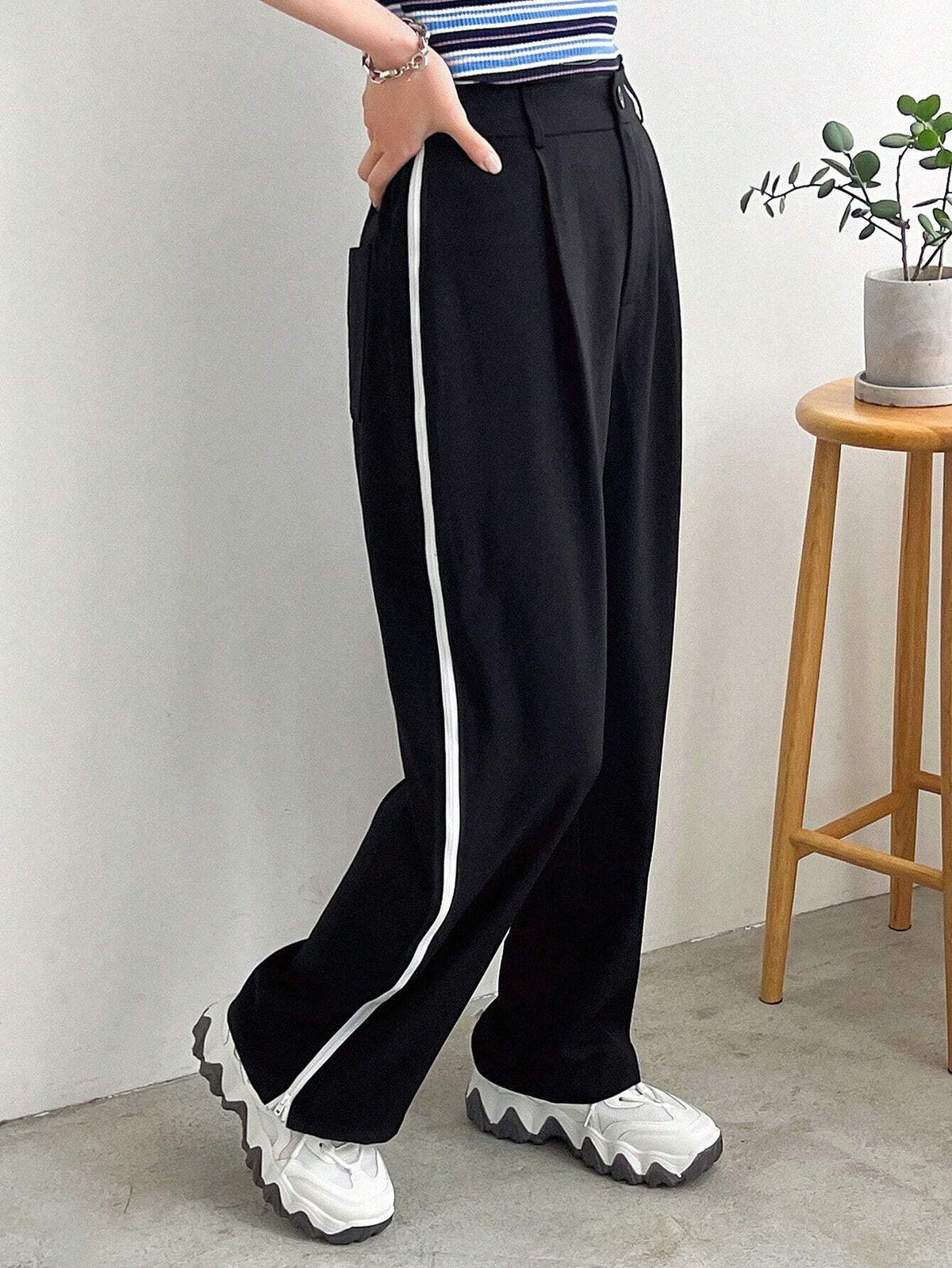 FRIFUL Women's Colorblock Pleated Casual Trousers