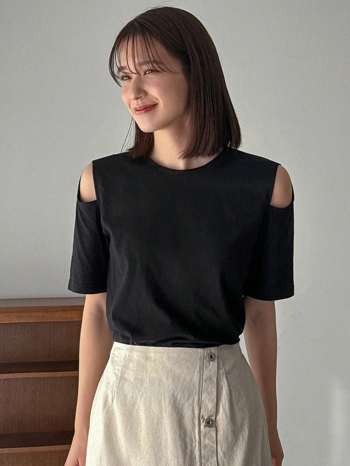Women's Hollow Out Shoulder Short Sleeve T-Shirt