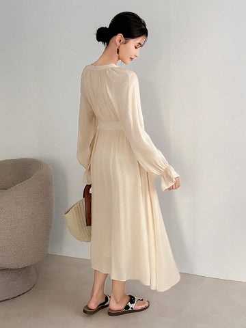 FRIFUL Women's Round Neck Bodycon Dress With Textured Fabric And Waistline Design