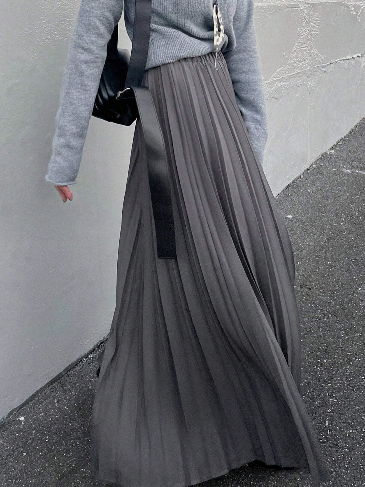 FRIFUL Women's Solid Color Pleated Elastic Waist Long Casual Commute Skirt