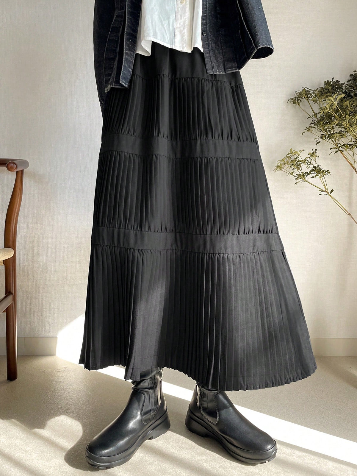 FRIFUL Women's Solid Color Pleated Minimalist A-Line Skirt, Casual Daily Wear