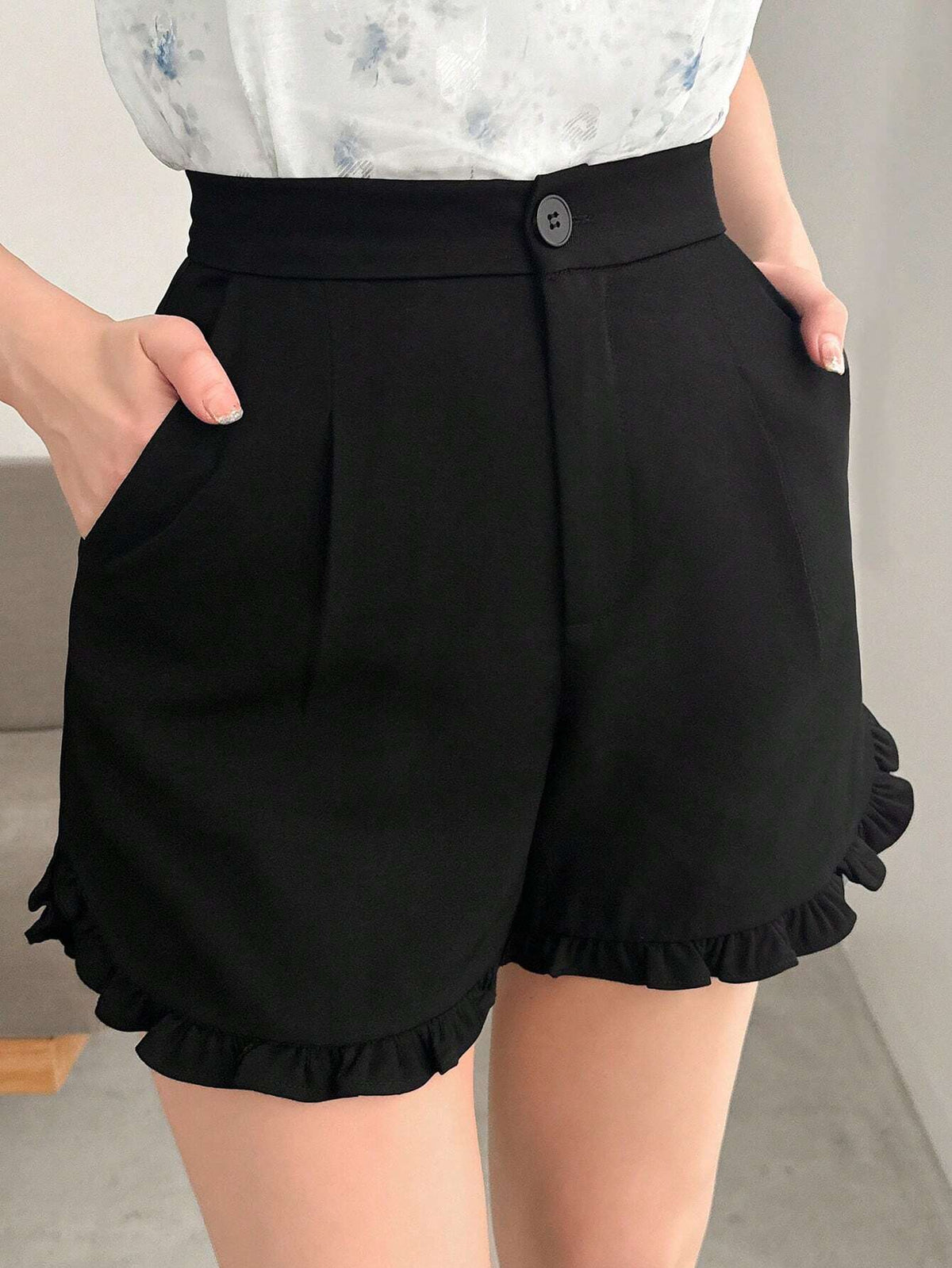 FRIFUL Women's Solid Color Pocketed Pleated Hem Sweet Summer Shorts