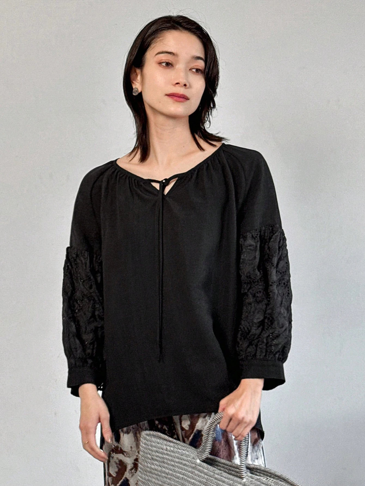 FRIFUL Women's Solid Color Tie Front Long Sleeve Simple Blouse, Casual Everyday Wear