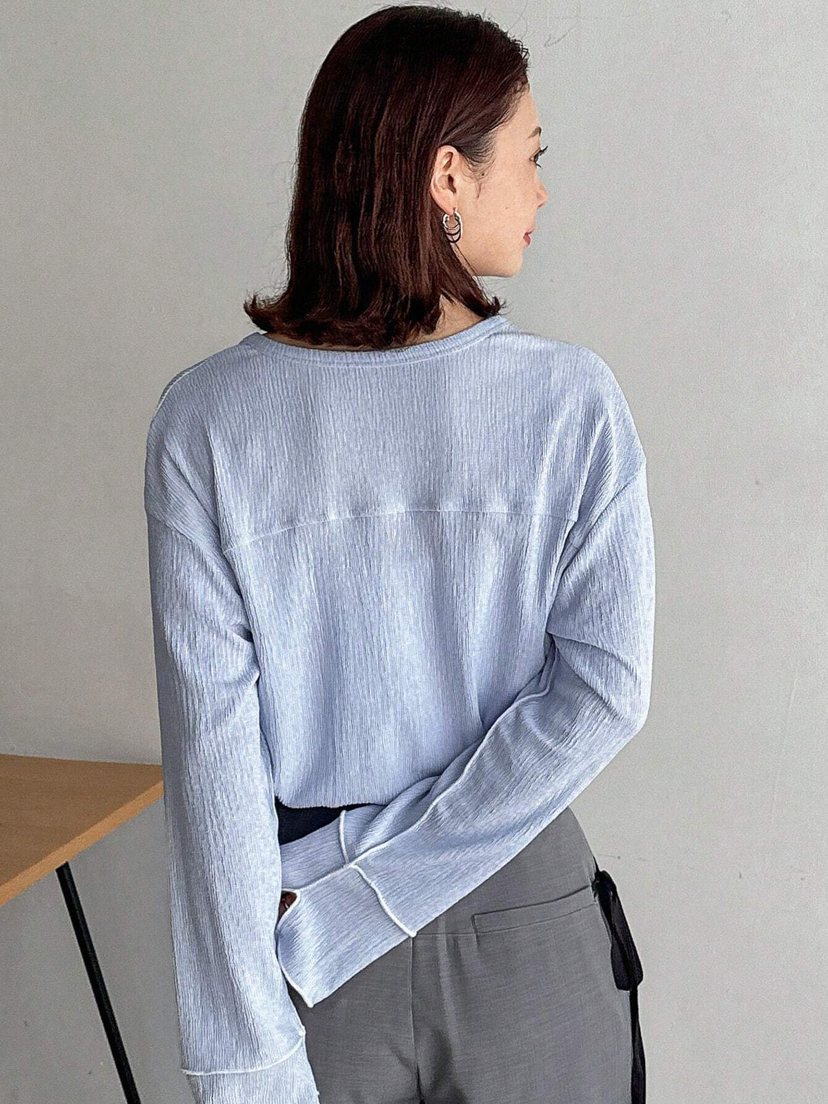 Women's Spring/Summer Solid Color Slit V-Neck Batwing Sleeve Casual T-Shirt