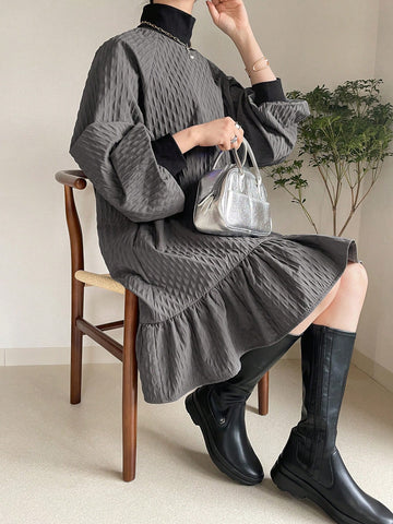 FRIFUL Women's Textured Fabric Ruffle Hem Contrast Color Block Mini Dress