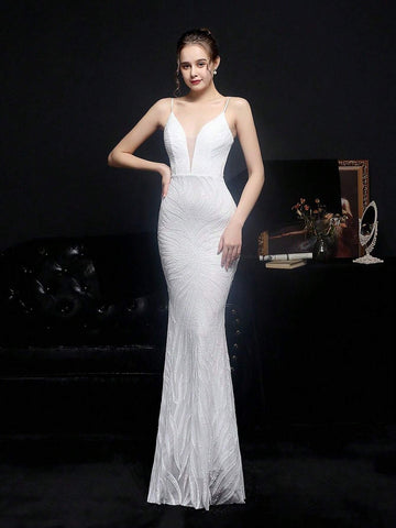 Fashionable And Elegant Wedding/Evening/Car Exhibition V-Neck Spaghetti Strap Long Dress