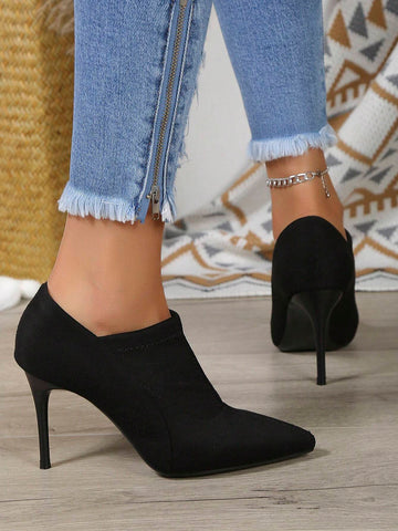 Fashionable And Elegant Women's Black Velvet Ankle Boots With Pointed Toe, Cone-shaped Heel, And Deep Mouth Pumps